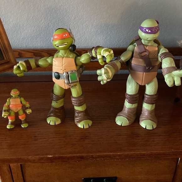 Teenage Mutant Ninja Turtle 🥷 Lot of 3 2-10” 1-4” 2012 2014 Viacom - Picture 1 of 13